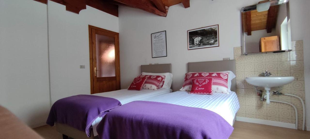 Gavia Cottage Ponte Di Legno Buitenkant foto